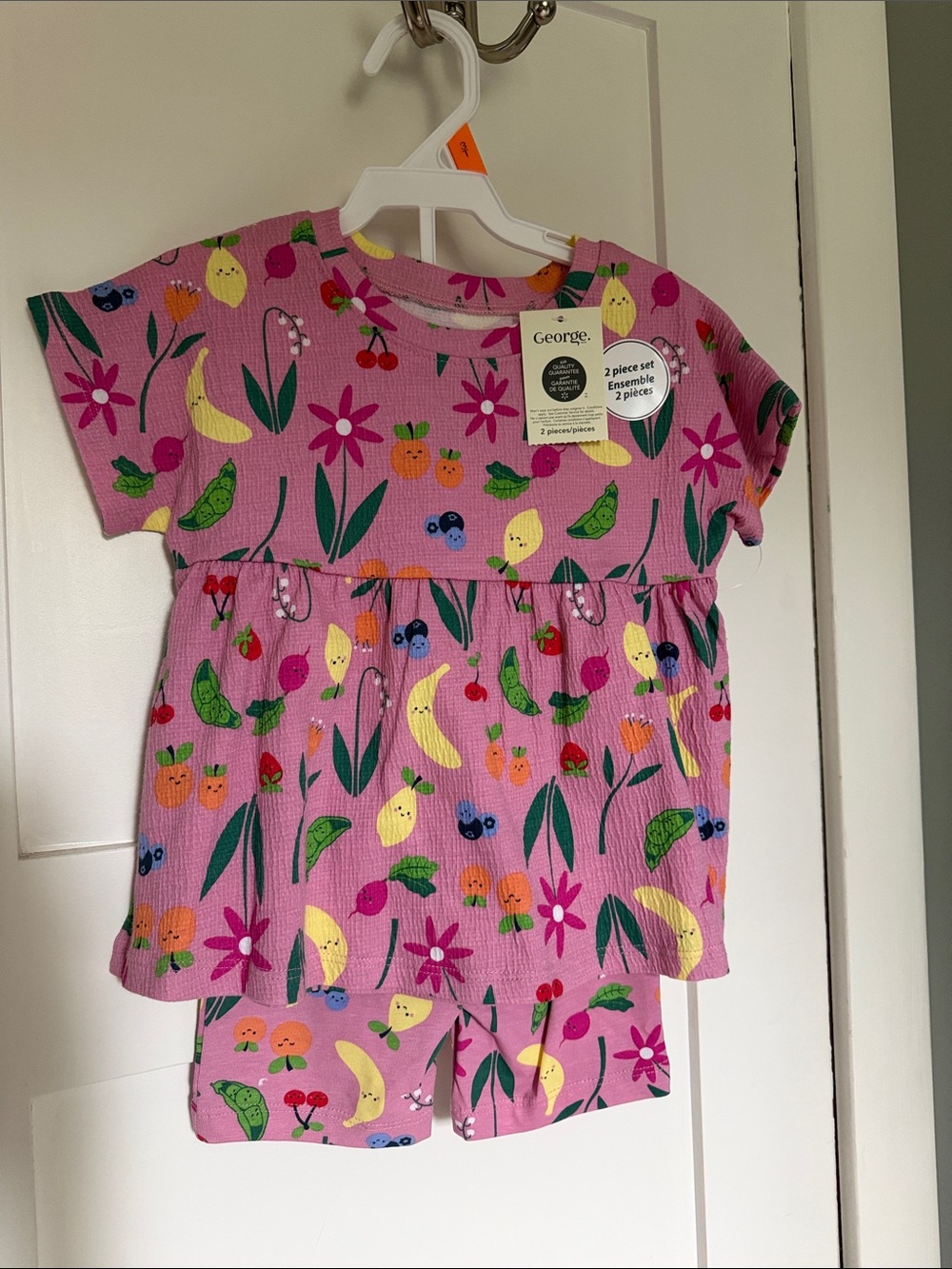 ✨5/$25✨George Pink Fruit & Floral Playset
